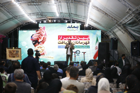 آیین تقدیر از قهرمانان بازیافت در دورهمی زیماندی ها با حضور افتخاری و عمو رشید برگزار شد 