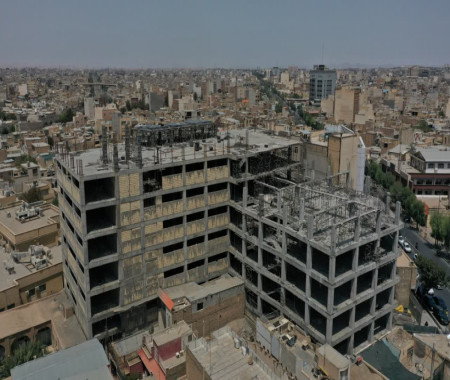 پارکینگ خیابان امام خمینی (ره) قم در مراحل پایانی احداث قرار دارد