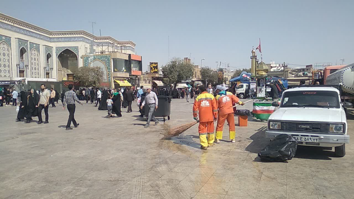 خدمت‌رسانی نیروهای شهرداری منطقه شش قم در ایام رحلت حضرت فاطمه معصومه(س)