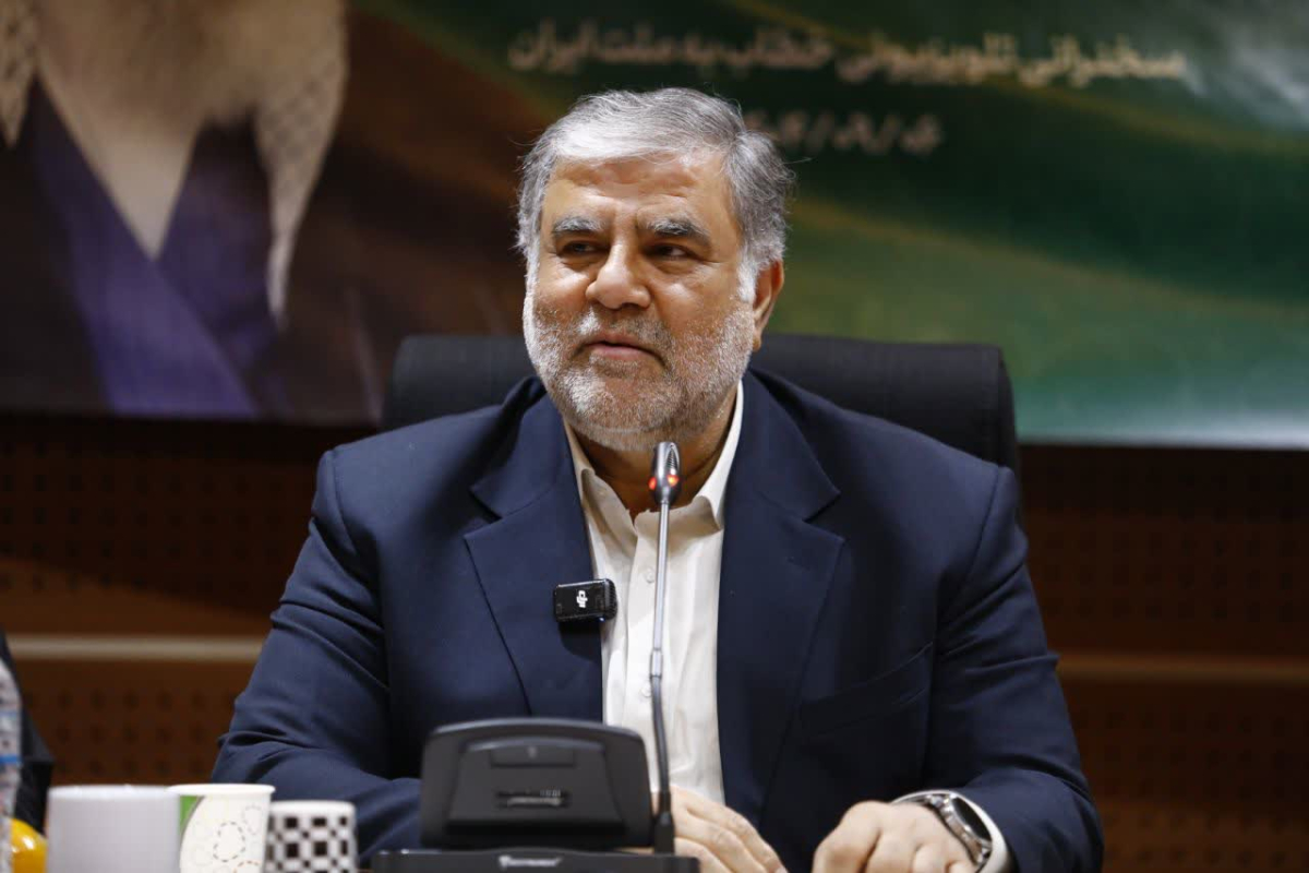 شهردار کلانشهر قم: بسیجی فردی آگاه و تحول‌آفرین است