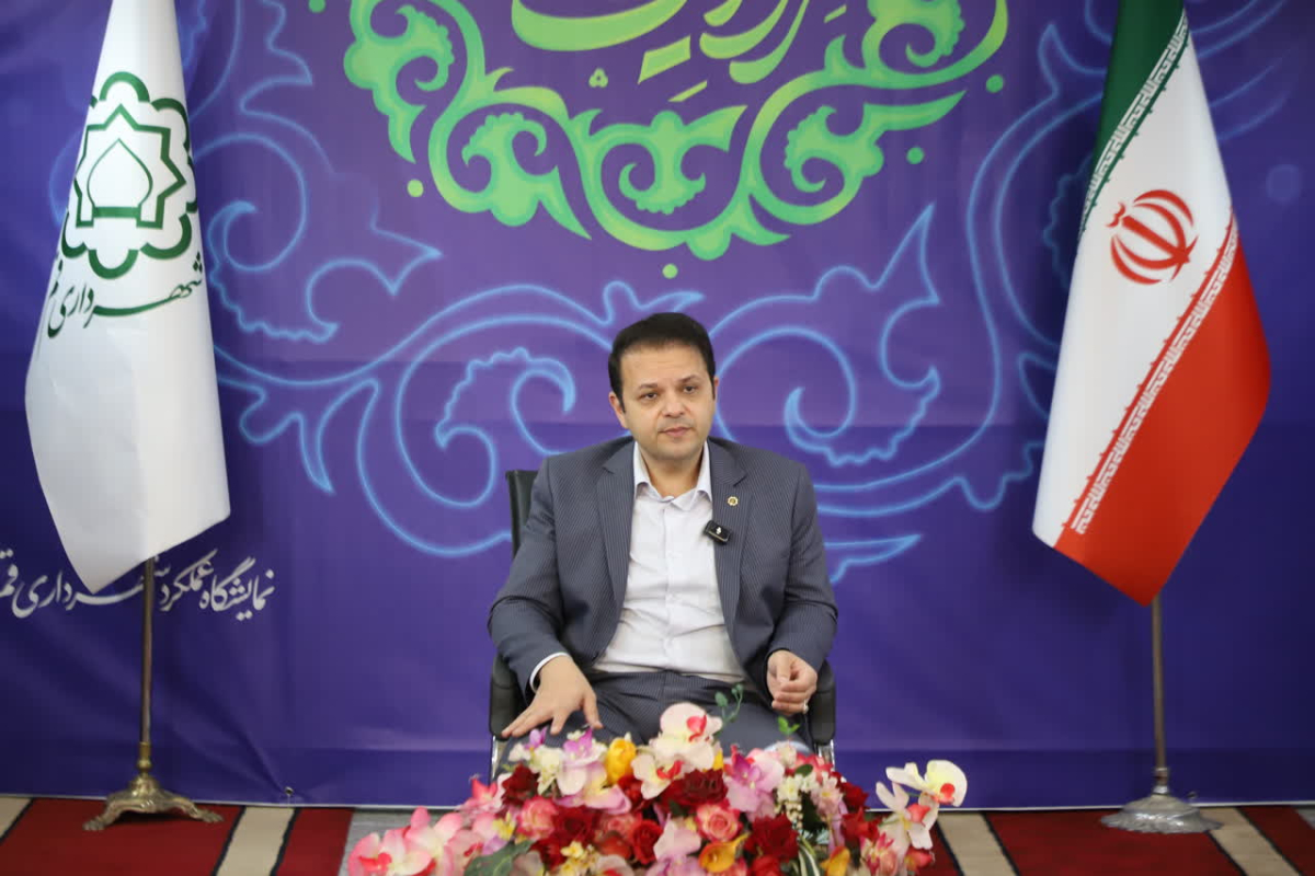 ساخت المان مزار شهید گمنان در بوستان لاله قم 