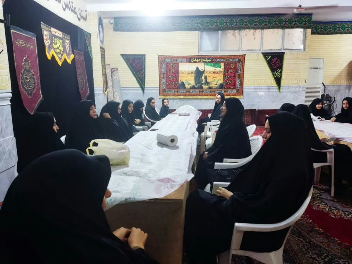 برگزاری دوره مهارت افزایی در محله شهید مطهری با هدف توانمندسازی بانوان 
