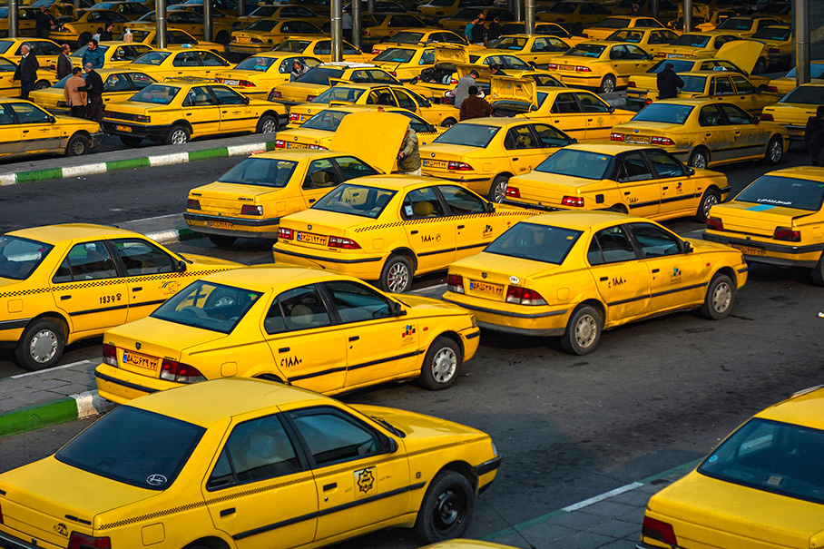 پیش‌بینی 200 دستگاه تاکسی سواری و ون برای سرویس‌دهی در پنجشنبه آخر سال در قم